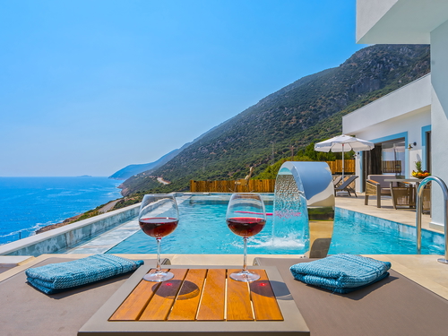  gece  -  Kasım
  | Kaş Yeniköy’de Deniz Manzaralı, Jakuzili Balayı ve Aile Villası – 4 Kişilik Tatil İçin İdeal Seçim